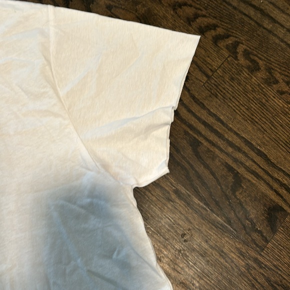 NWT celestial graphic women’s t shirt. XL - Picture 4 of 5